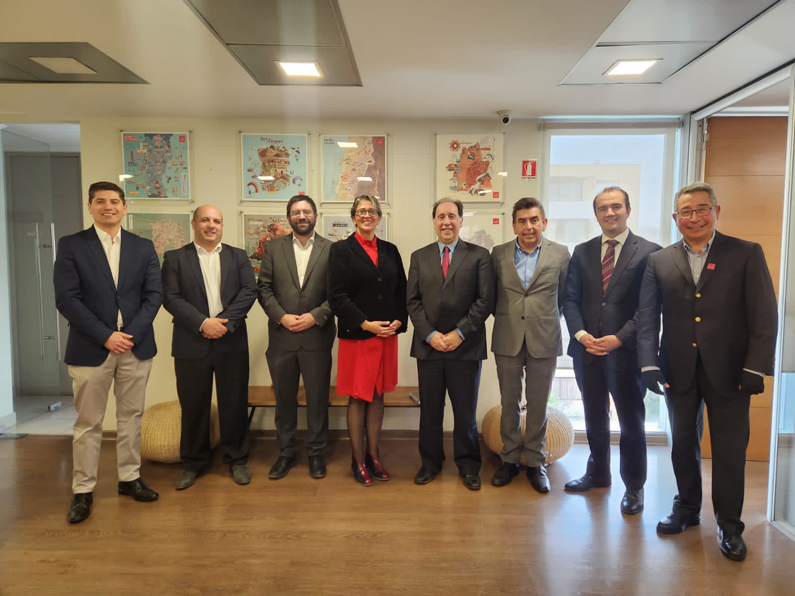 Corporación de Puertos del Conosur se reunió con autoridades de Turismo para abordar temas relacionados a la industria de cruceros en Chile